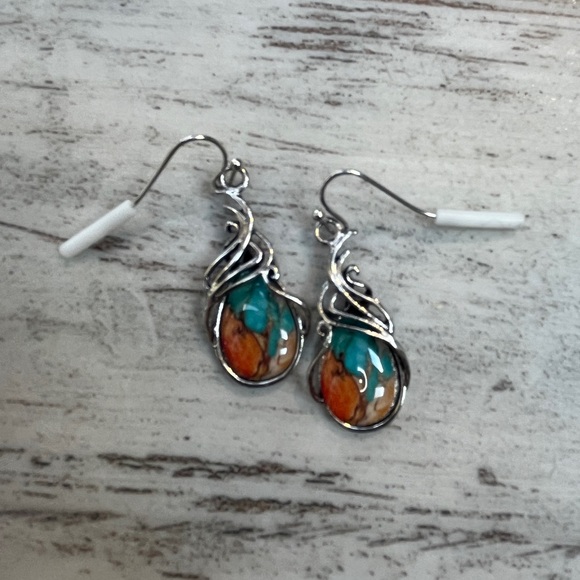 Bohemian Retro Turquoise Dangle Earrings - Picture 4 of 8